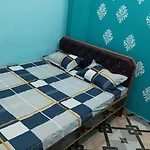 Laxman Guest House