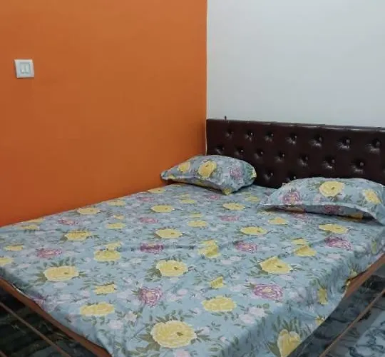 Laxman Guest House